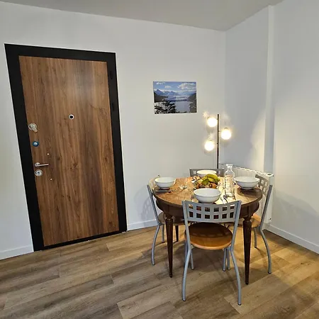 Apartman 4, 5 Et 10 Personnes Renoves En Centre-ville
