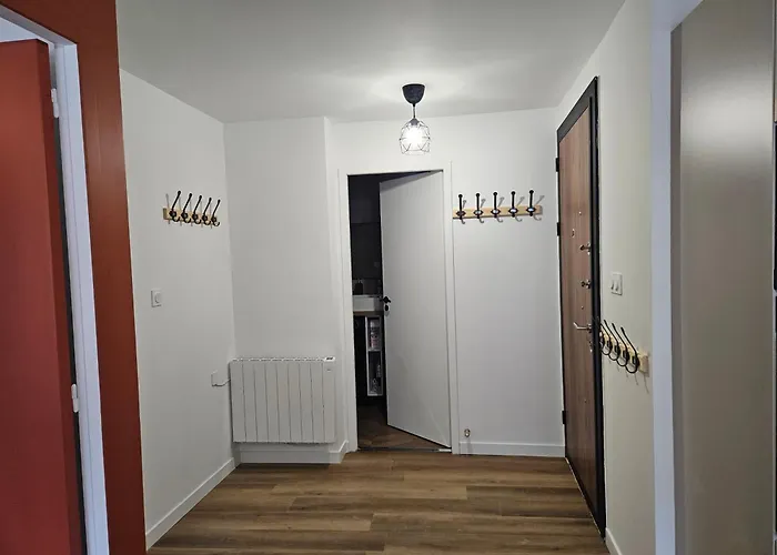 4, 5 Et 10 Personnes Renoves En Centre-ville