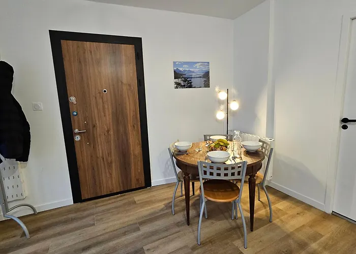 Apartment 4, 5 Et 10 Personnes Renoves En Centre-ville