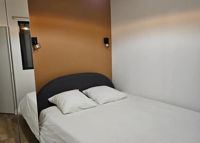 Apartment 4, 5 Et 10 Personnes Renoves En Centre-ville *