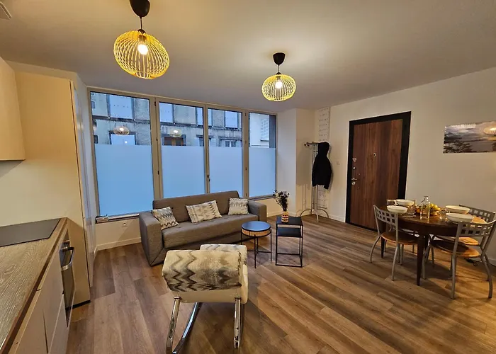 Apartment 4, 5 Et 10 Personnes Renoves En Centre-ville